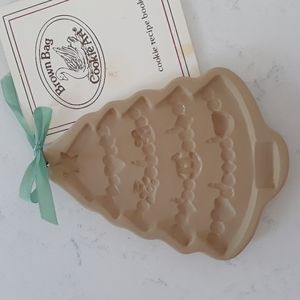 Unused VTG Brown Bag Cookie Art Oversize Christmas Tree Mold, Recipe Book
